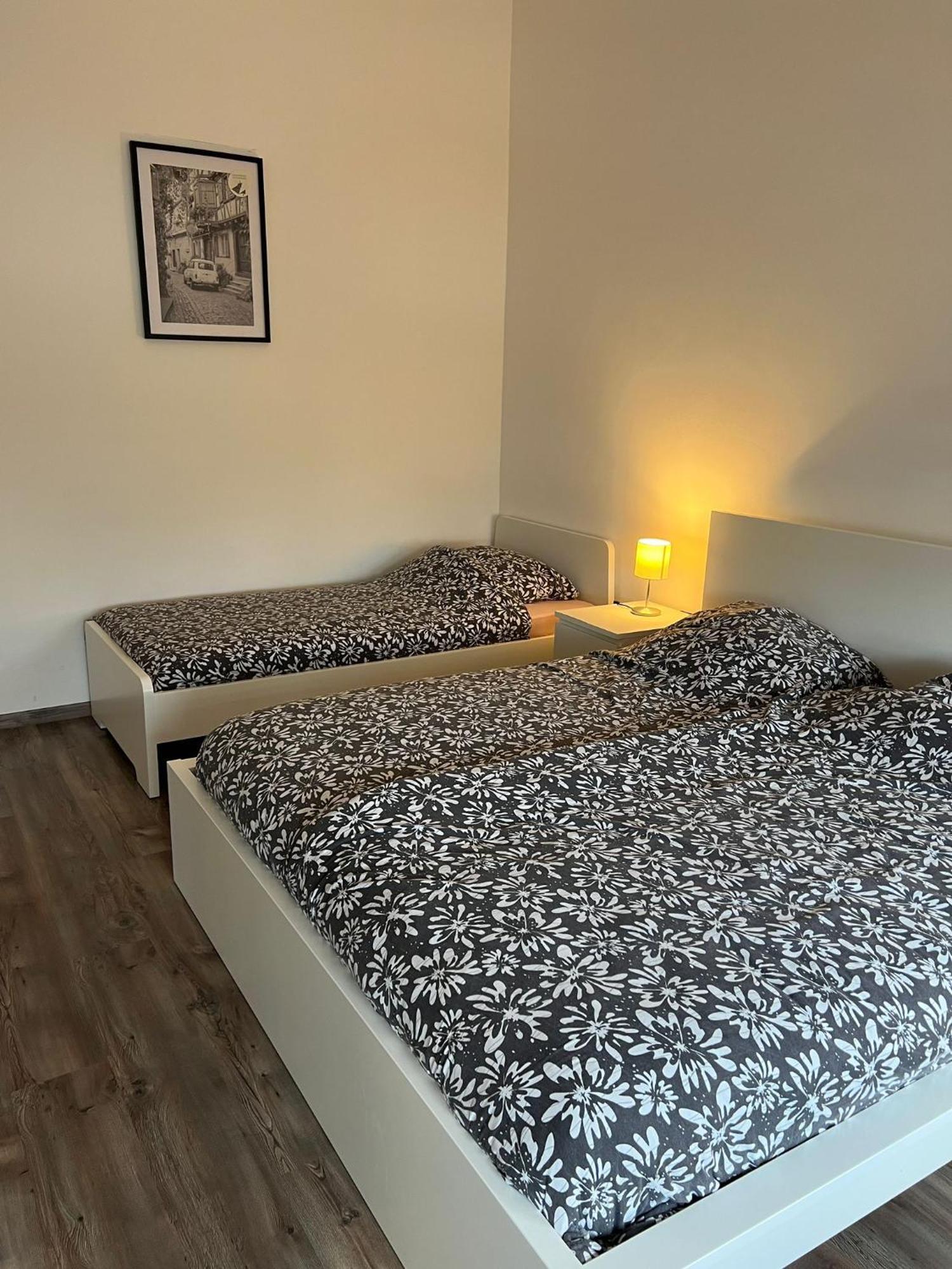 Apartments Im Herzen Von Velbert Bagian luar foto